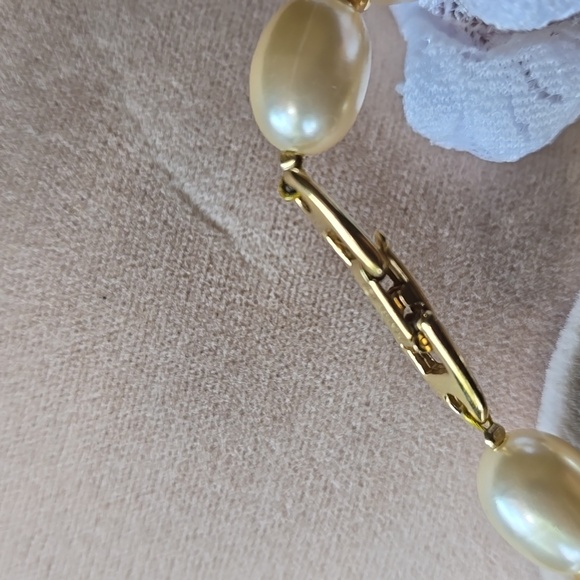 Napier Ivory Pearl Colored  Necklace - Picture 11 of 13